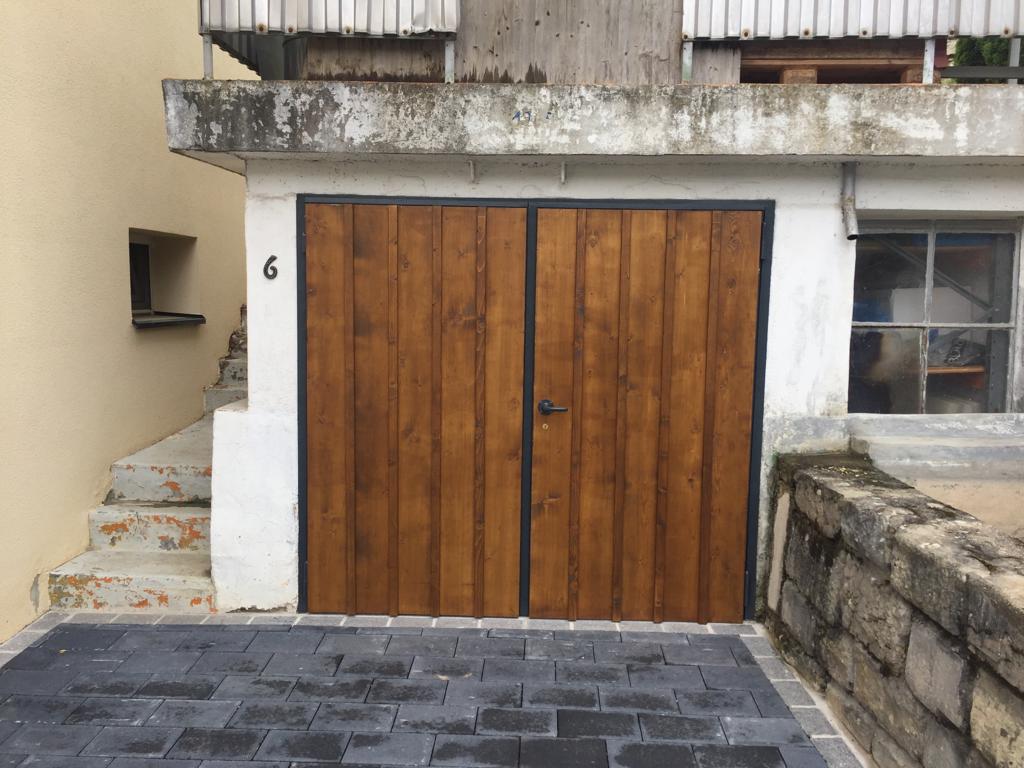 Türen & Tore - Brunner Zimmerei und Bedachung AG